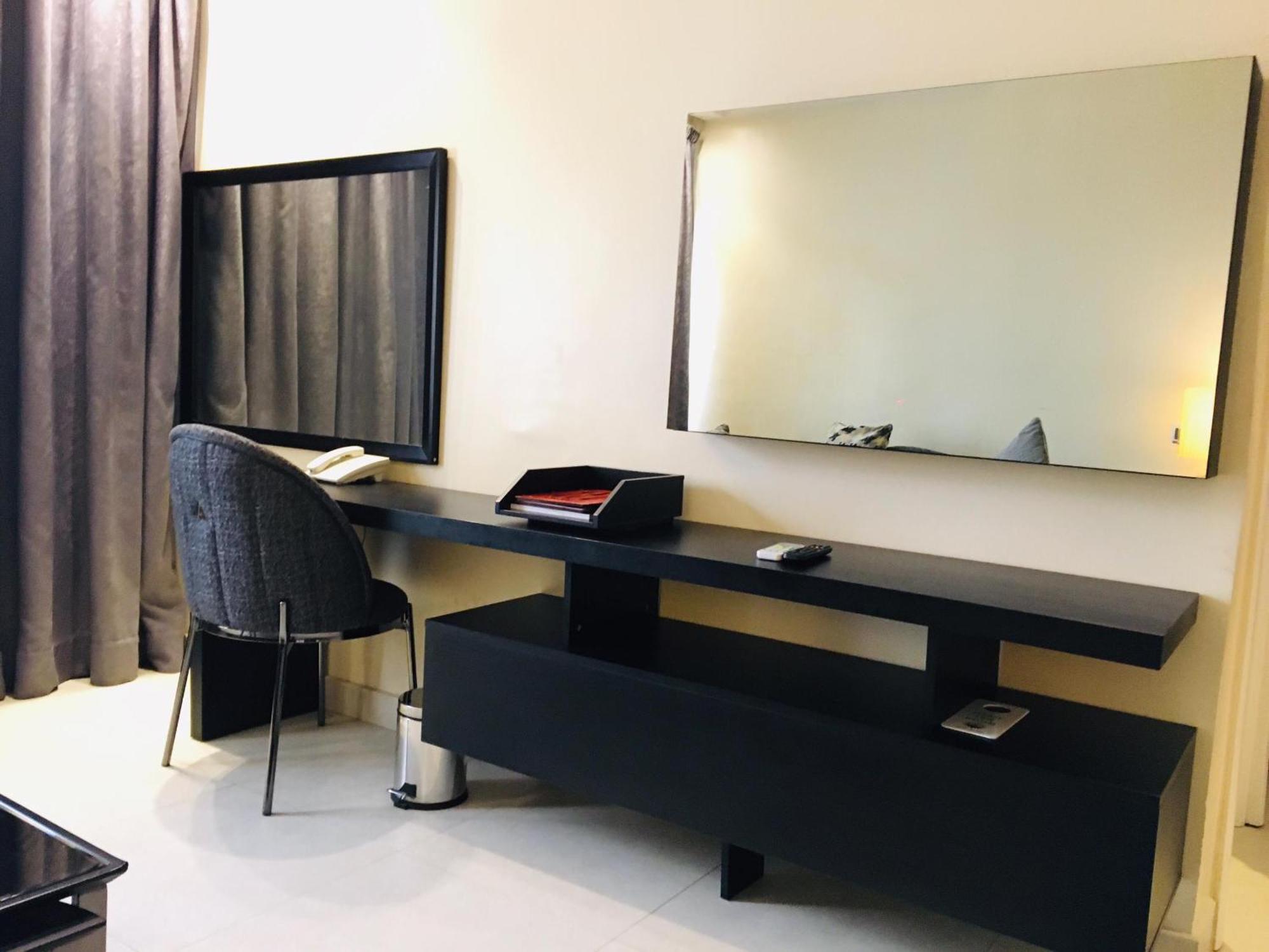 Summerset Continental Hotel Maitama By T E L E Hospitality Abuja Kültér fotó