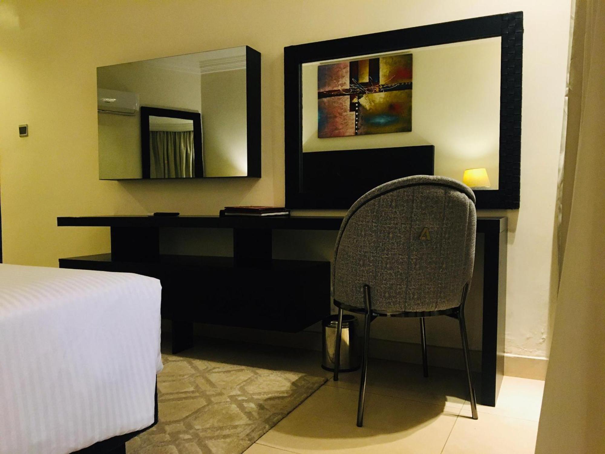 Summerset Continental Hotel Maitama By T E L E Hospitality Abuja Kültér fotó
