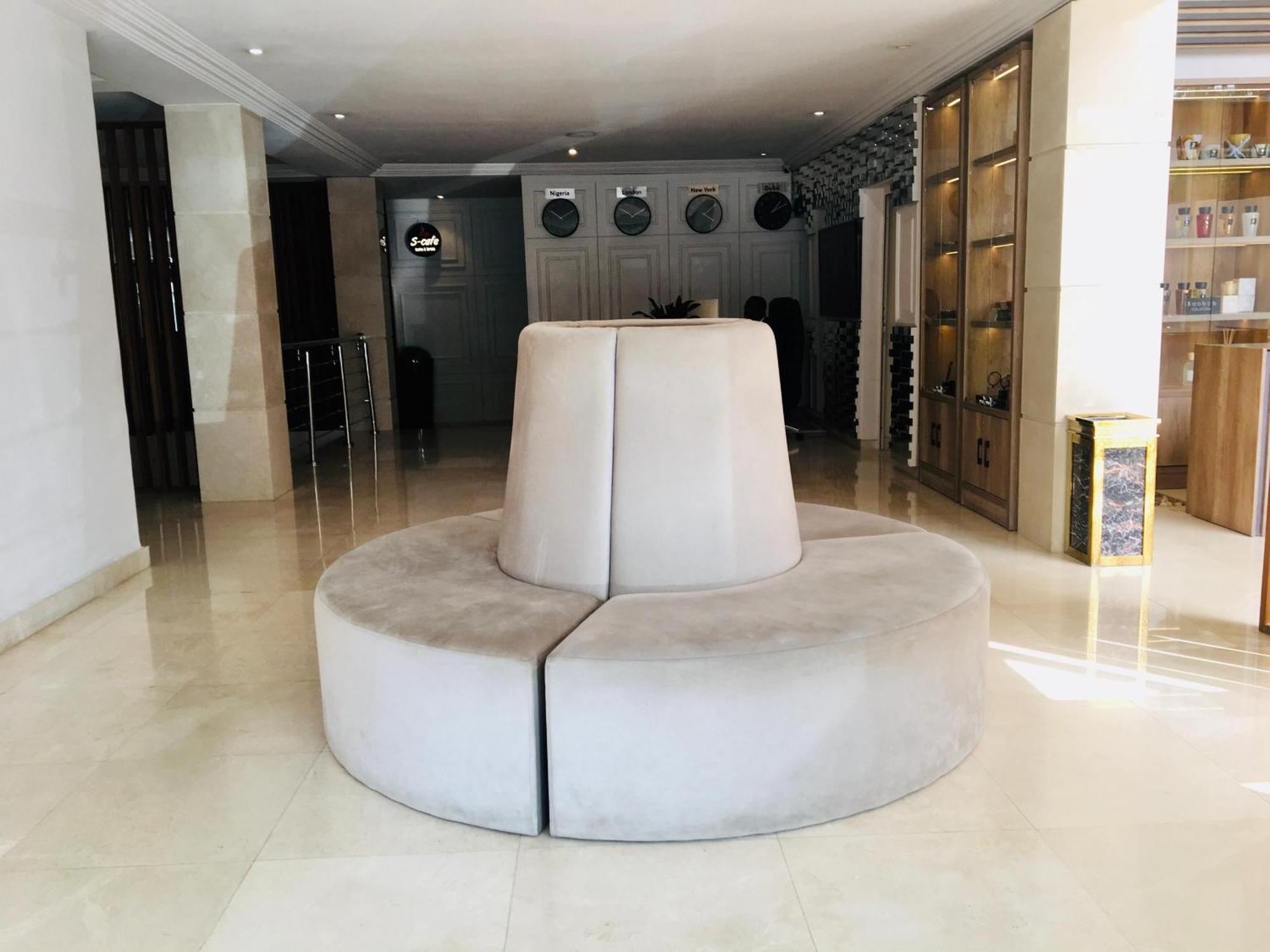 Summerset Continental Hotel Maitama By T E L E Hospitality Abuja Kültér fotó